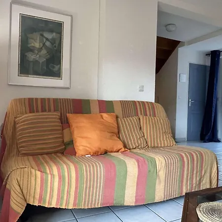 Maison 4 Pieces 8 Couchages Sur Bn000-09c